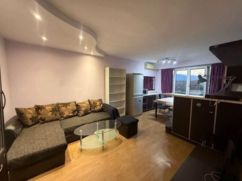 Двустаен, под наем, ж.к Надежда 1