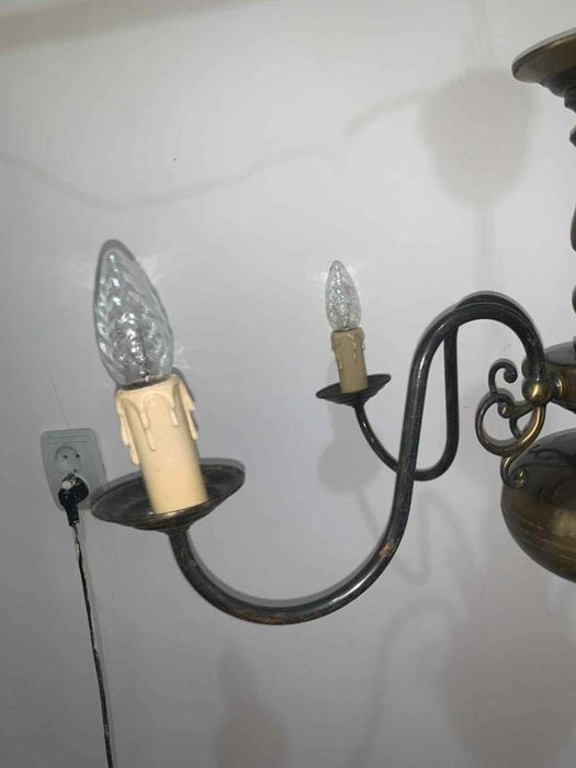 Candelabru din cupru cu cinci brate