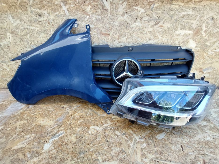 Far stanga grila aripa stanga mercedes sprinter w907 w910 full led