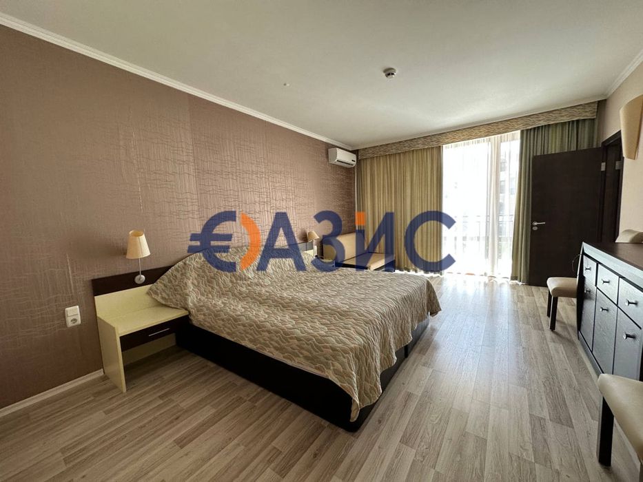 Продава се Двустаен апартамент в Свети Влас - 90 кв.м за 956 €/кв.м - Снимка #11