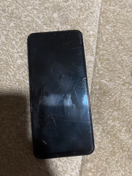 Продается телефон vivo 23e