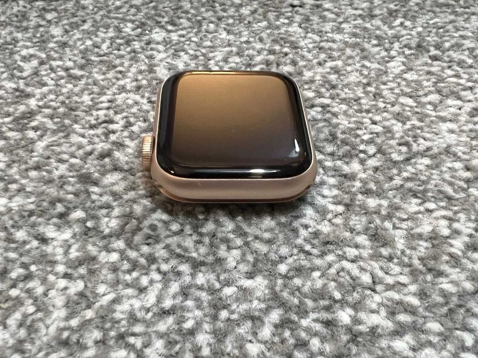 Apple Watch SE 1st Gen. 40mm Aluminium GPS Gold