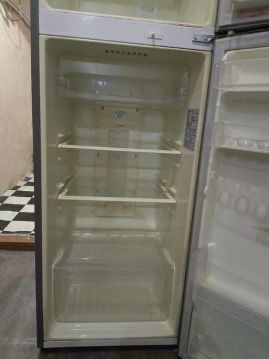 Халадилник сотилади