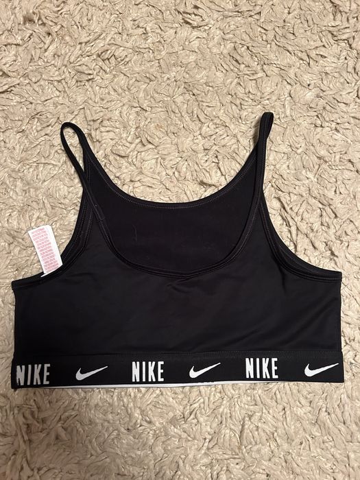 спортни дрехи