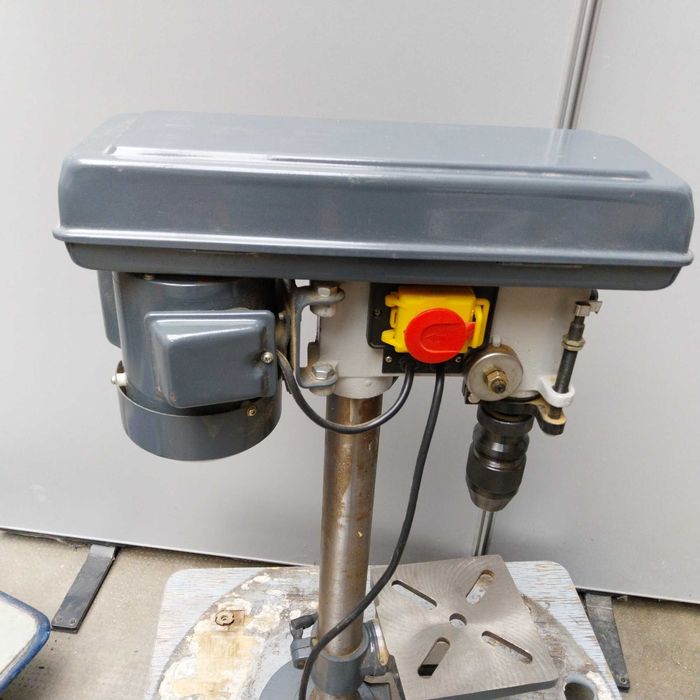 НАЙ ДОБРАТА ОФЕРТА Настолна бормашина Quantum B14F