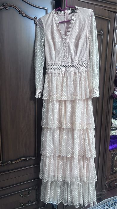 Платье персиковое  и синее 44 размер в идеальном состоянии как новое