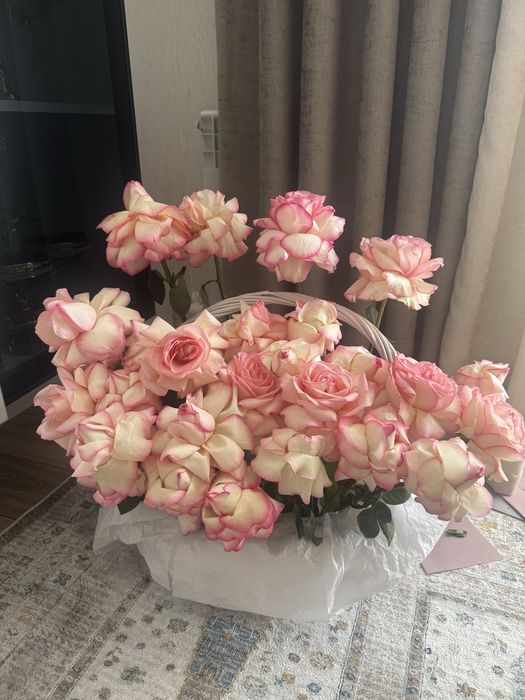 букет цветов розы