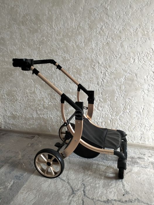 Продам коляску 2 в 1