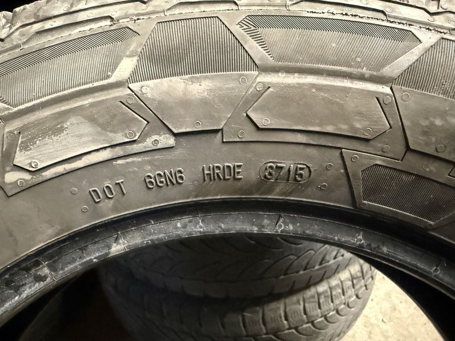 Continental 195/75/16c