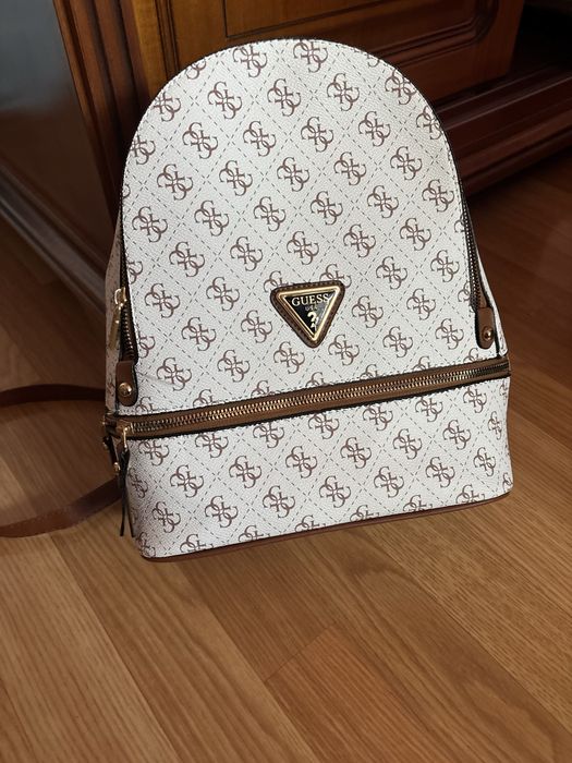 Ghiozdan Guess - nou