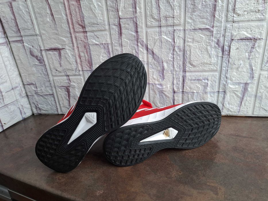 дамски маратонки ,кецове,Нови спортни обувки,ном.33 Adidas,адидас