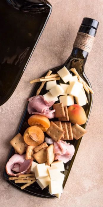 Тарелка бутылка для закусок