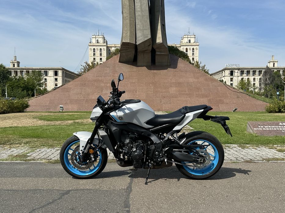 Yamaha MT09 Ice Fluo 2026
