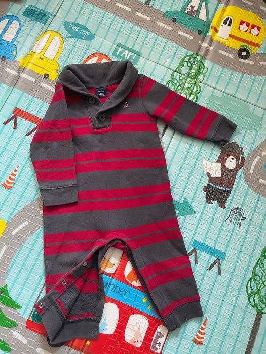 Комбинезон GAP 9-12 мес