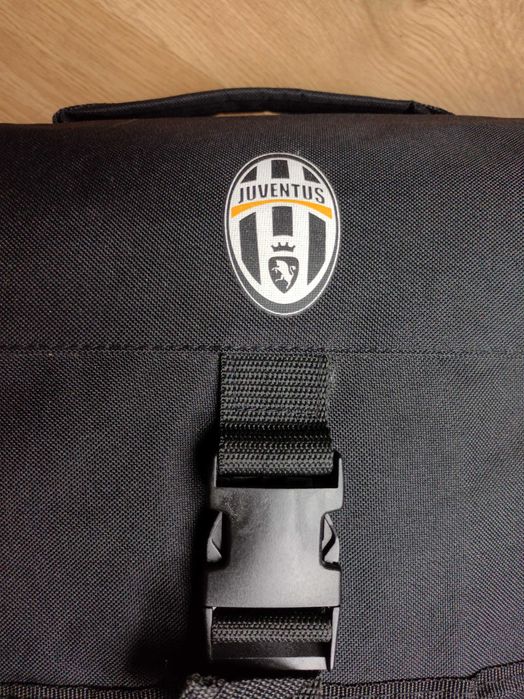 Juventus - ученическа чанта на Ювентус