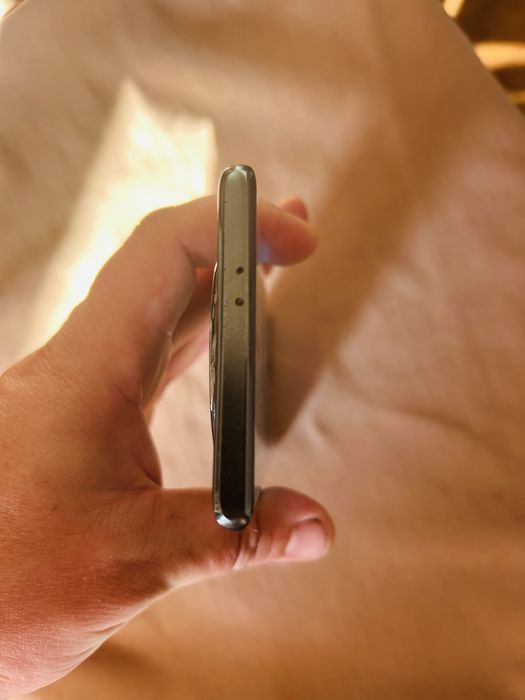 Продам телефон Honor x9a