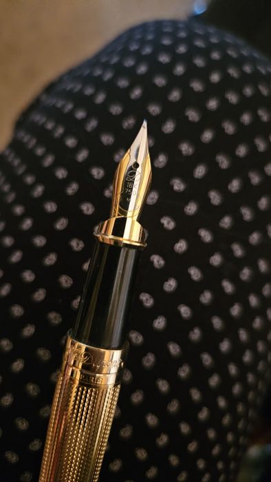 Stilou ST Dupont Paris penita aur 18 k