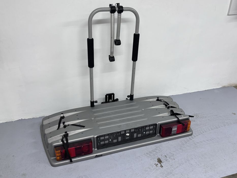 Inchiriez / De inchiriat Suport Biciclete Auto cu prindere pe carlig