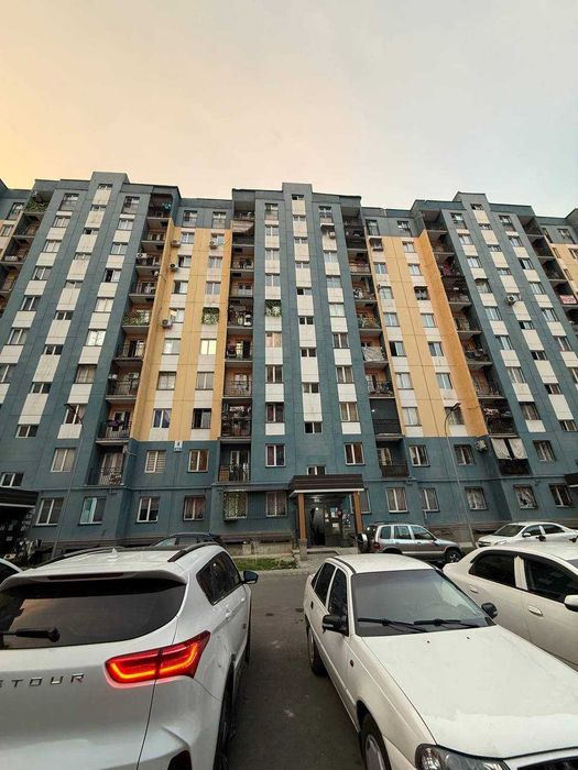 Продаётся 3-комнатная квартира в ЖК Мусафо Маскам