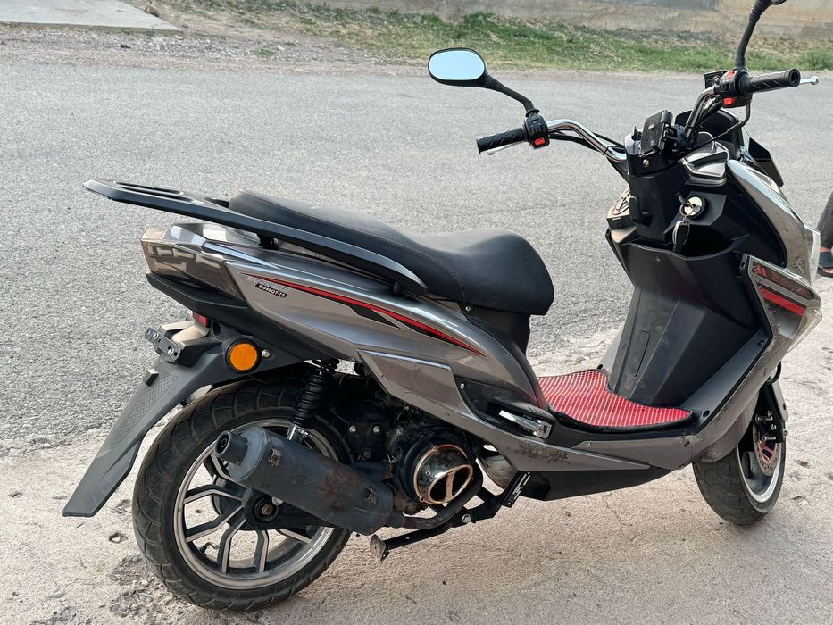 Макси мопед 200к