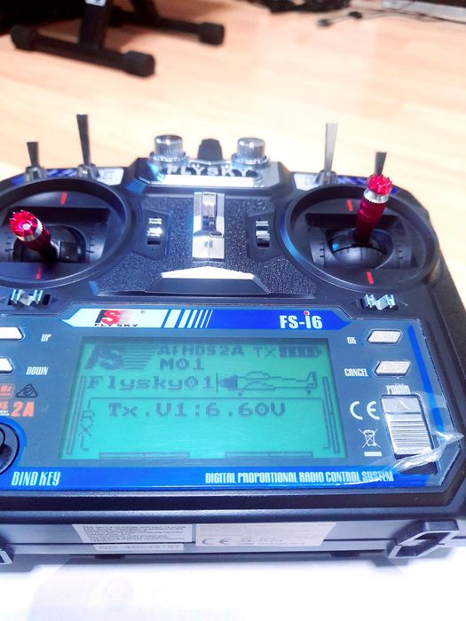 Vând stație de control flay sky 6 canale,cu acumulator încorporat