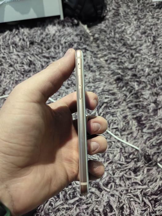 Айфон 8 в отличном состоянии