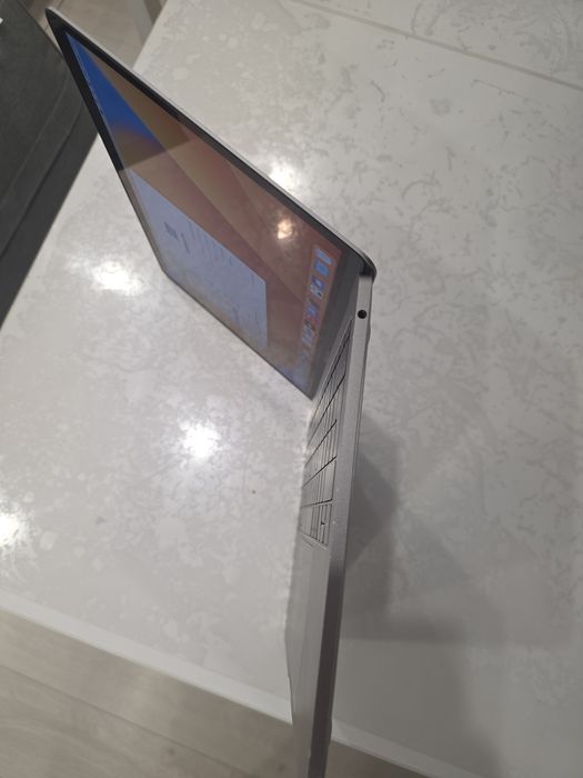 Macbook pro apple