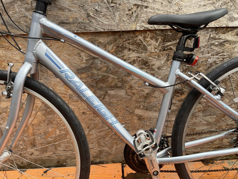 Bicicleta cadru dama raleigh urban four roti 28” cadru aluminiu