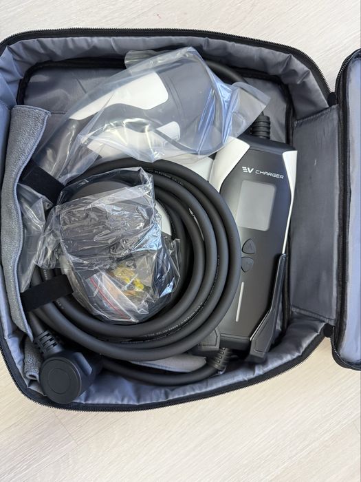 Зарядно за електрическа кола Guwieyg