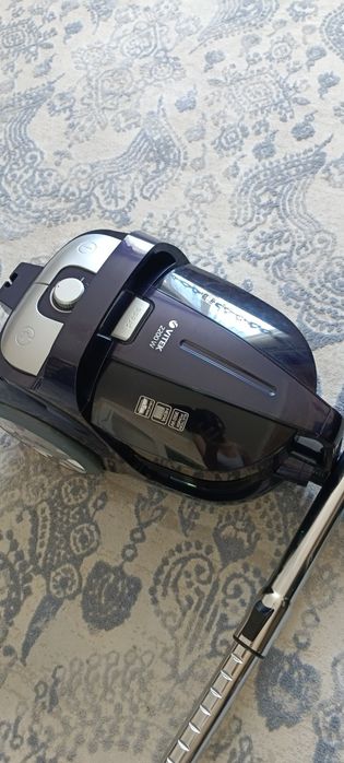 Продам пылесос в отличном состоянии