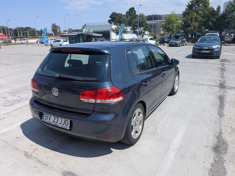 VOLKSWAGEN Golf 2011 — imagine 4