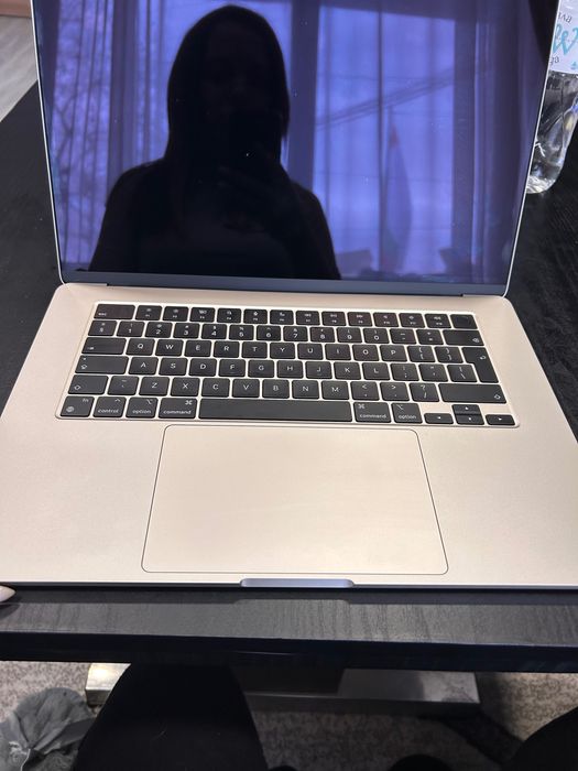 Лаптоп MacBook Air не е използван изобщо!