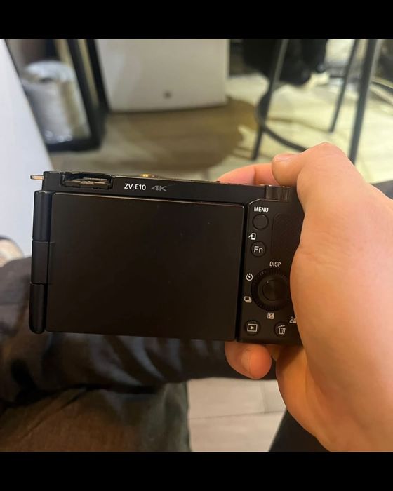 Продаю Камеру zv-10