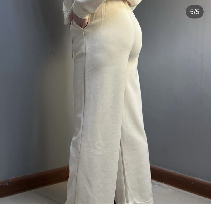 Продам костюм 44 размер