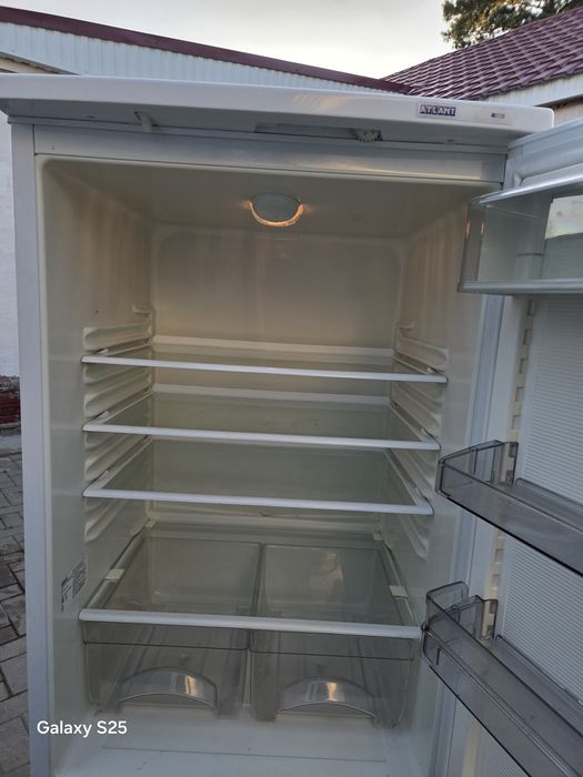 Продам срочно холодильник