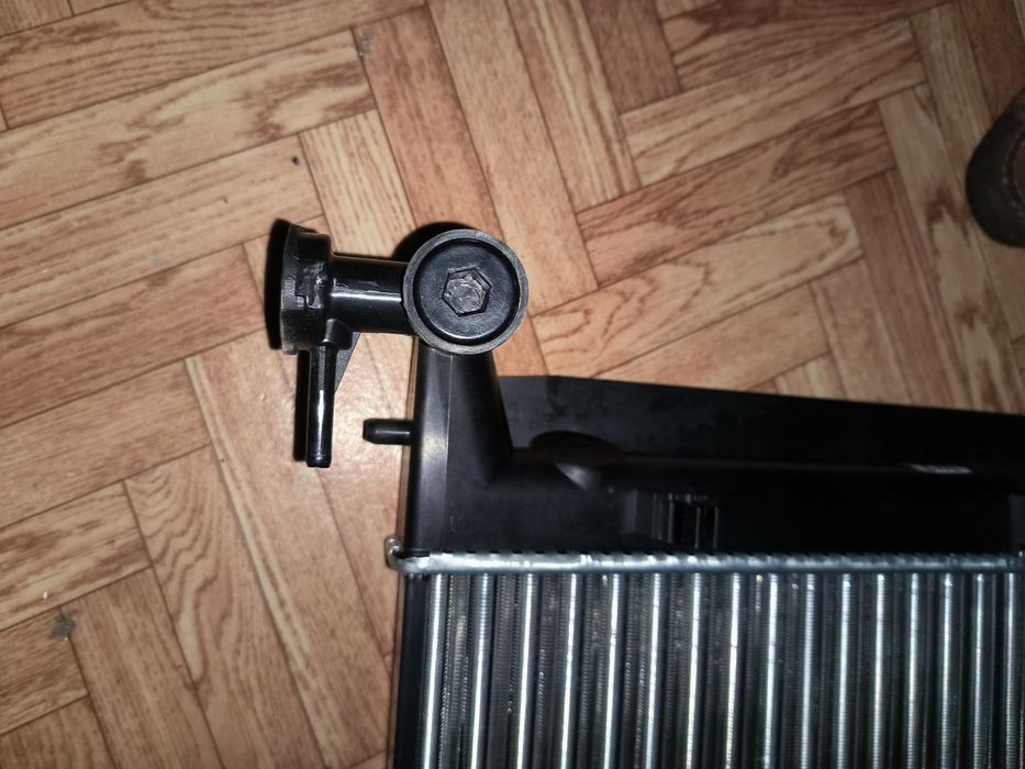 Радиатор основной