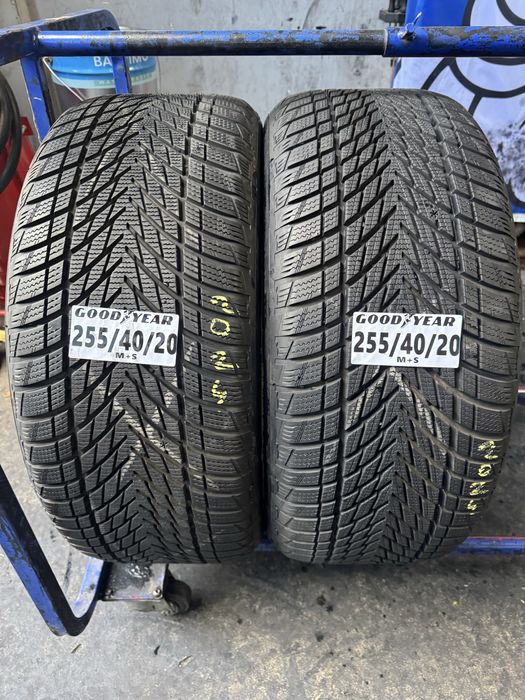255/40/20 goodyar
