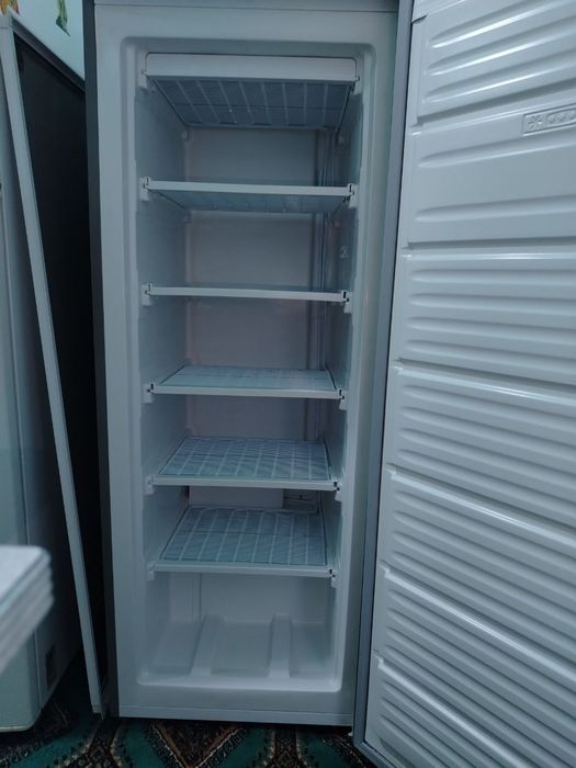 Продаётся морозильная камера
