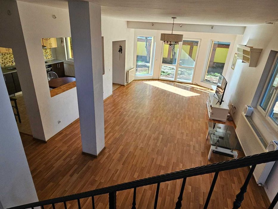 Casă cu suflet  5 camere, Ghencea - Latin, Curte 200mp.  Parcare