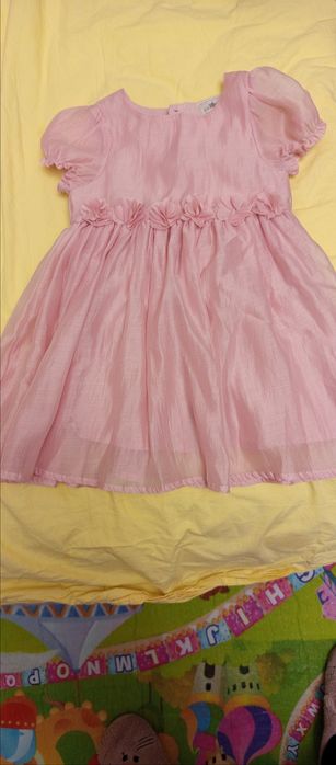 Продавам летни дрехи за момиче