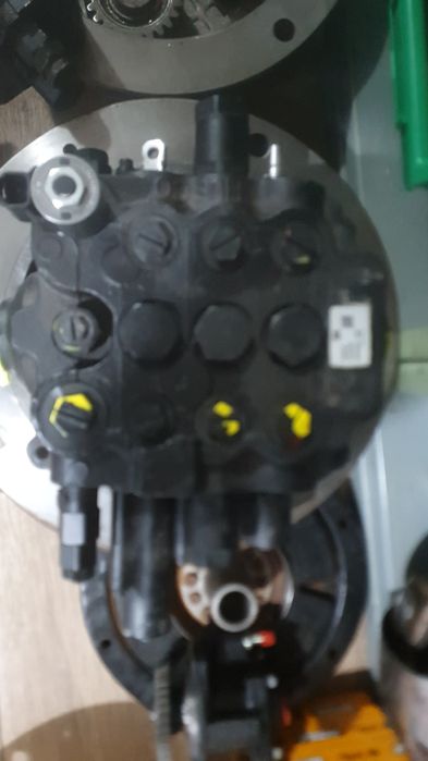 Distribuitor jcb 3cx 4cx sau 5cx