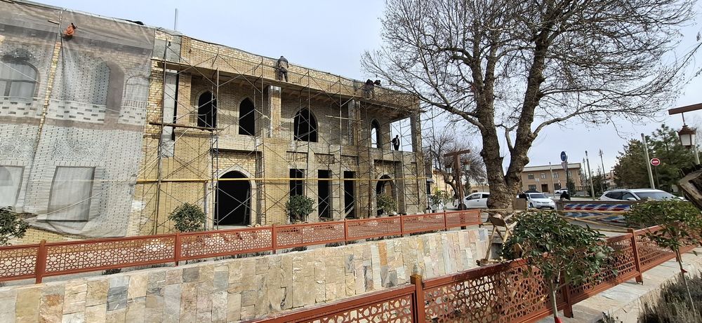 Hastimom tosh kocha mahlasida yol yuzida  arenda