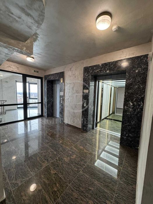 Продава се Тристаен апартамент в Пловдив, Христо Смирненски - 90 кв.м за 1218 €/кв.м - Снимка #1