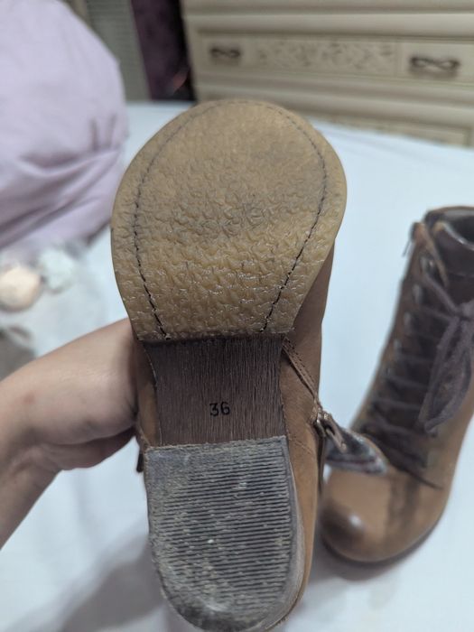 Продам стильные ботинки