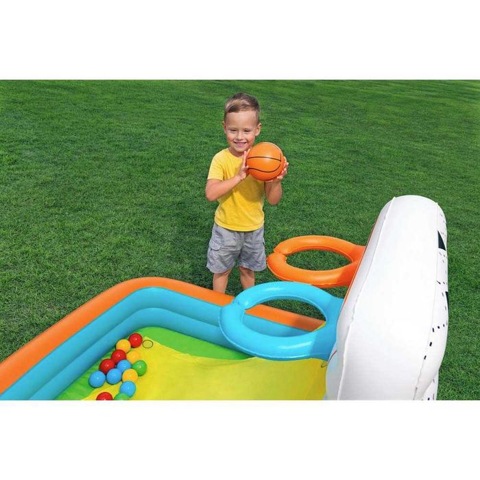 Надуваем Басейн - площадка за игра - футбол, баскетбол.