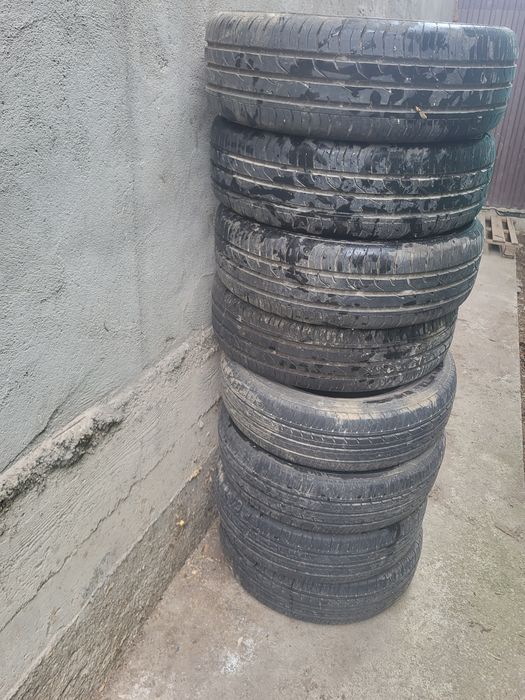 Продам шины в комплекте 15