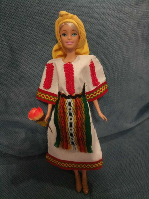 ! ИДЕАЛЕН ПОДАРЪК ! Ръчно направени кукли барби с народна носия