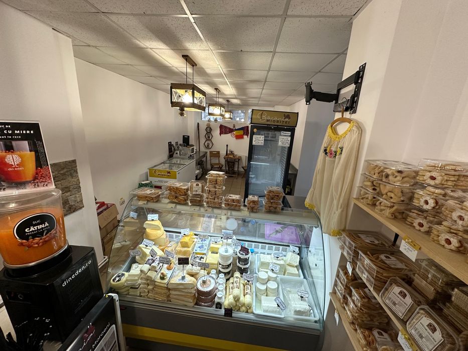 Vand afacere la cheie - Bacanie cu produse traditionale - Magazin
