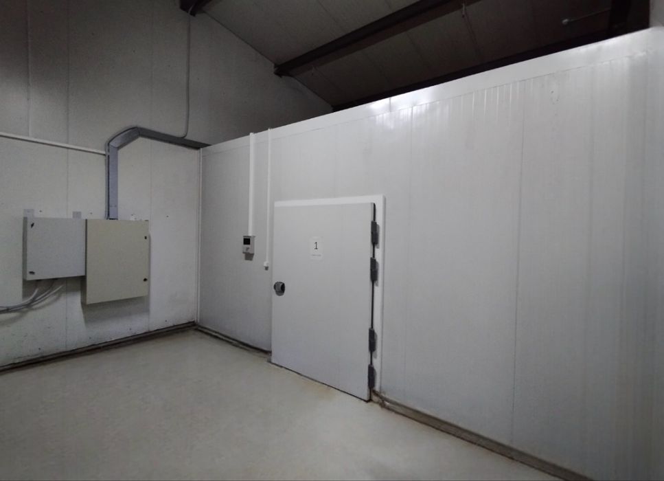 Дава се под наем Склад в Велико Търново, Акация - 140 кв.м за 700 € - Снимка #3