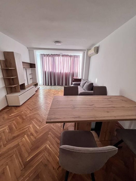 Дава се под наем Двустаен апартамент в Бургас, Лазур - 60 кв.м за 408 € - Снимка #1